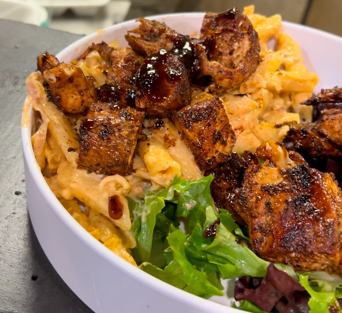 Escapades Bar &grill